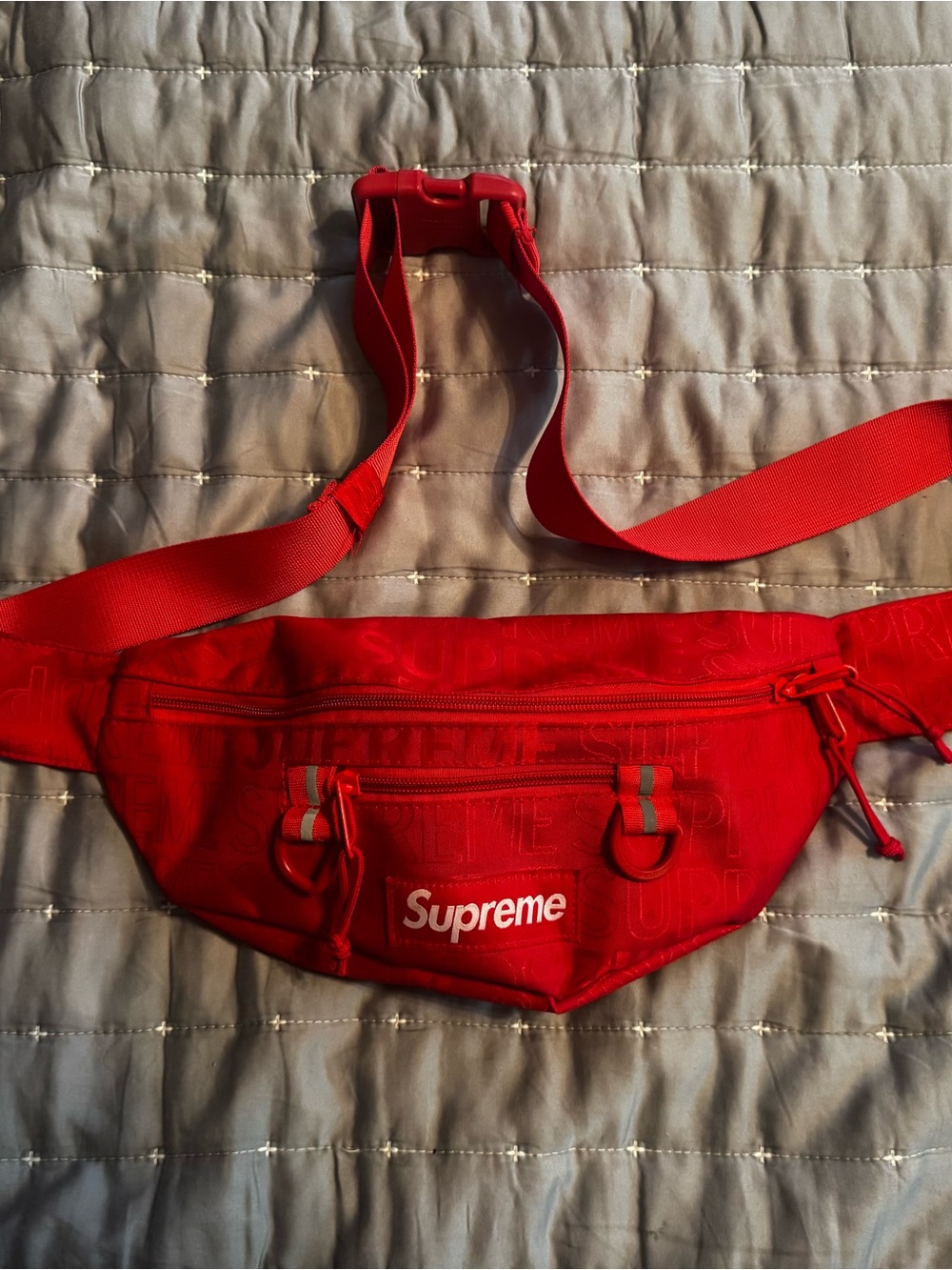 Supreme Red Waist Belt Bag Fanny Pack, Zip Closure, Adjustable Strap Unisex